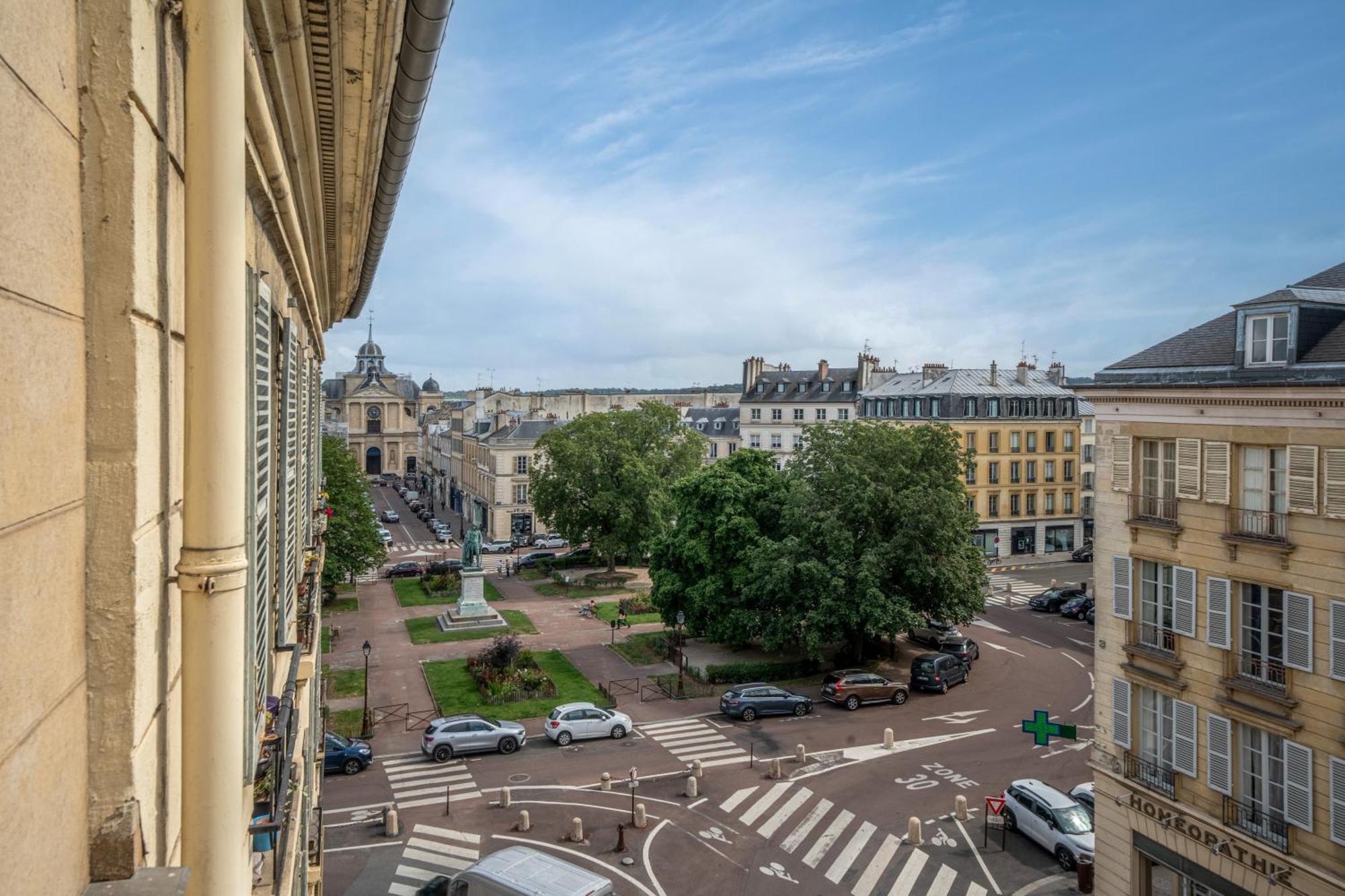 Le Versailles Soleil Classe 3 Etoiles Charme & Vue Chapelle Royale Zewnętrze zdjęcie